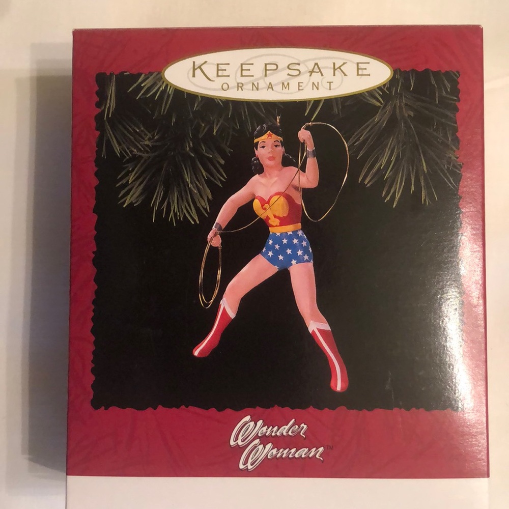 1996 Hallmark a Wonder Woman ornament